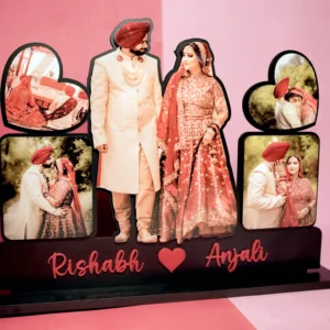 Couple Cutout Standing Frame