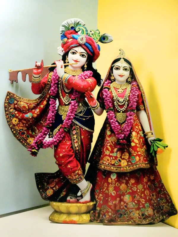 Shri Radha Krishna Figurine